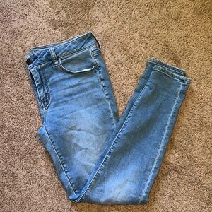 Women’s American eagle jeans